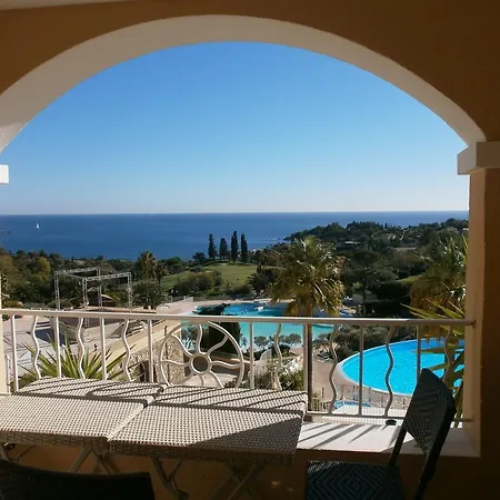 Sci Cap Esterel Apartman *